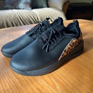 Clove classic nursing/healthcare shoes